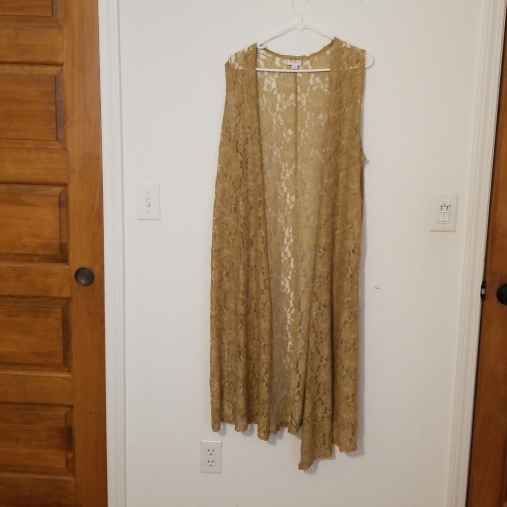 Lularoe  tan lace joy